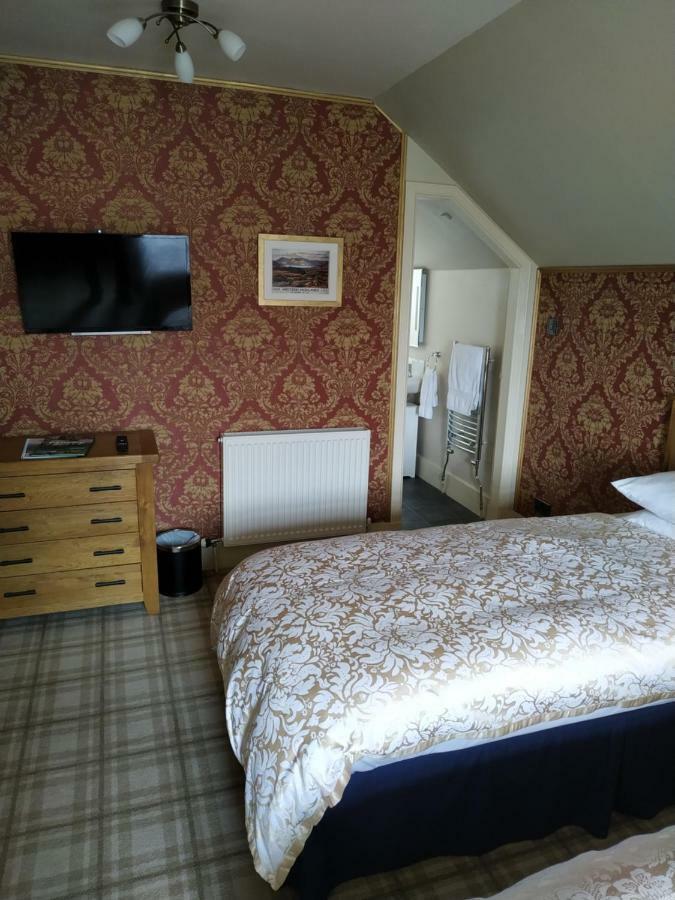 The Lodge Guest House Елджин Екстериор снимка